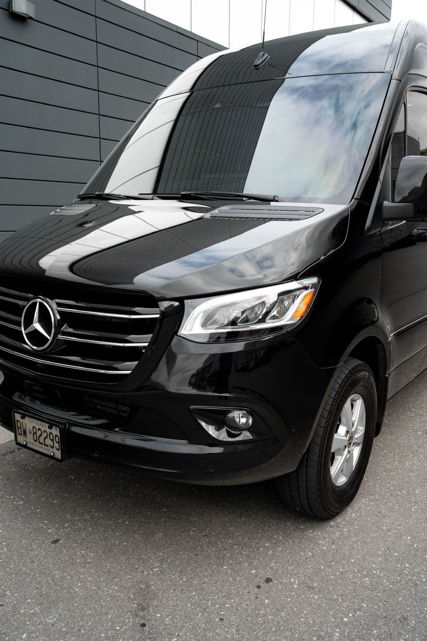 Luxury Sprinter Van (13-Passenger)